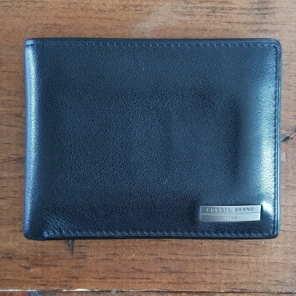 Fossil Wallet